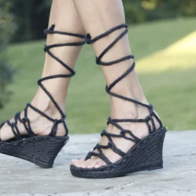 Laya Strass