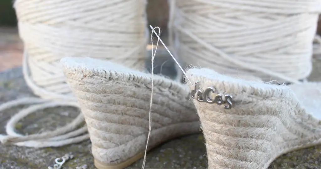 Plataformas de sandalias de la marca «de Cos», en yute natural